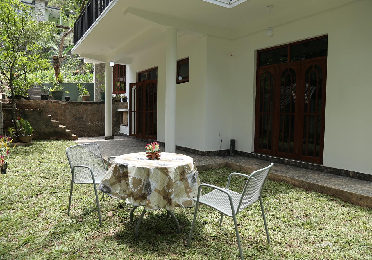 Miracle Villa Kandy Exterior foto